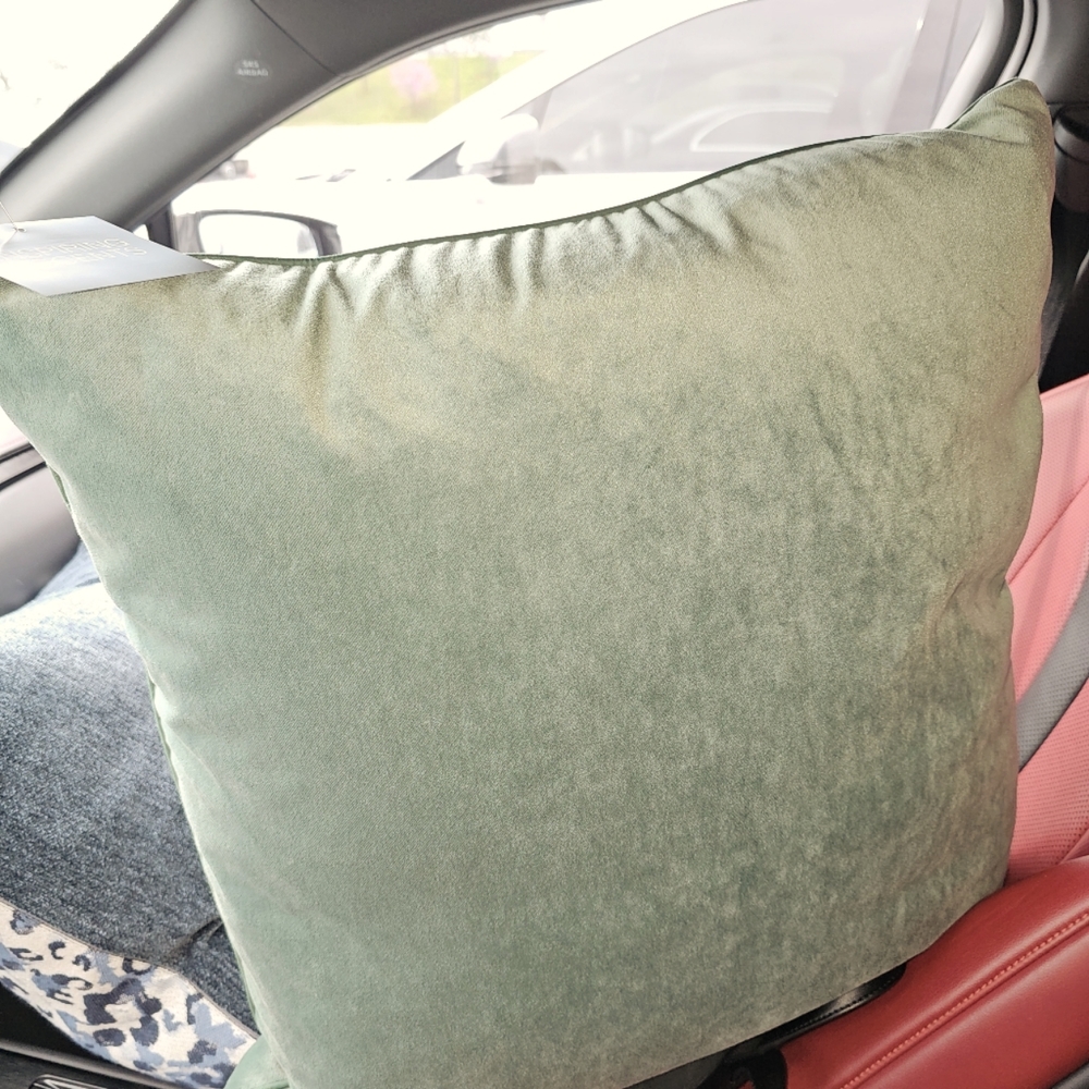 Pillow 16×16